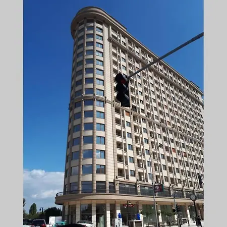 Апартаменти Flatiron Rozi